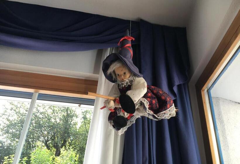 בית מלון כפרי Garni Enrosadira