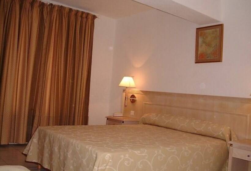 فندق Hôtel San Pieru