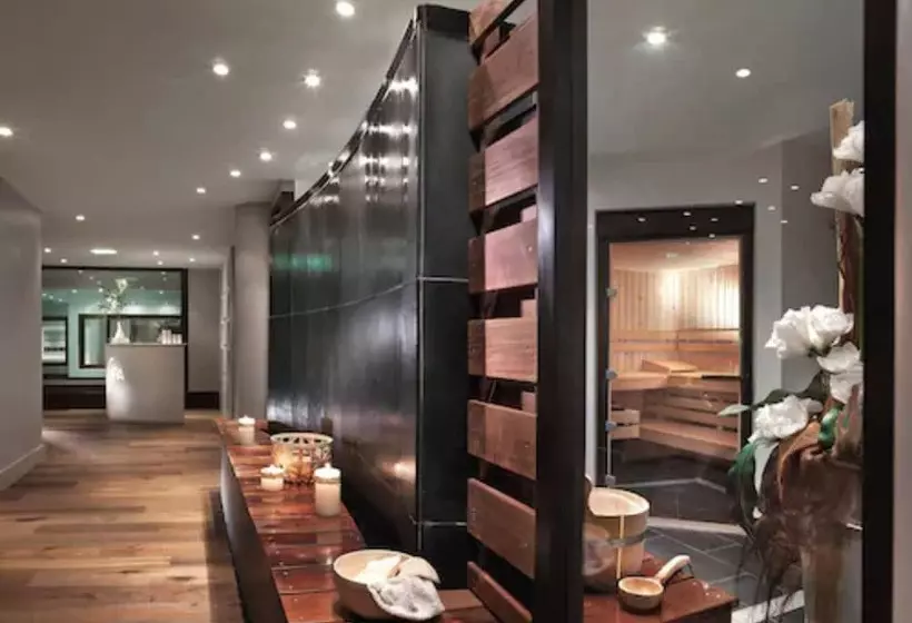 Отель Les Suites De La Potiniere