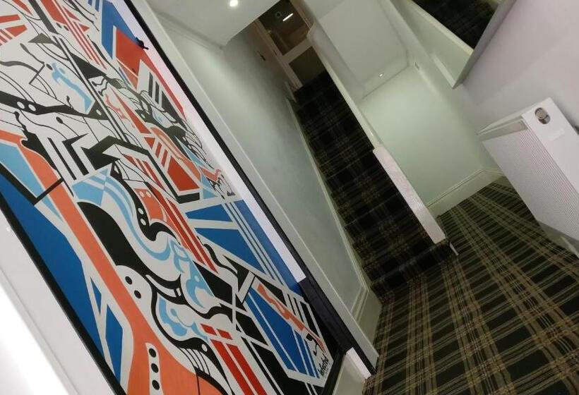 Отель OYO Wave Crest