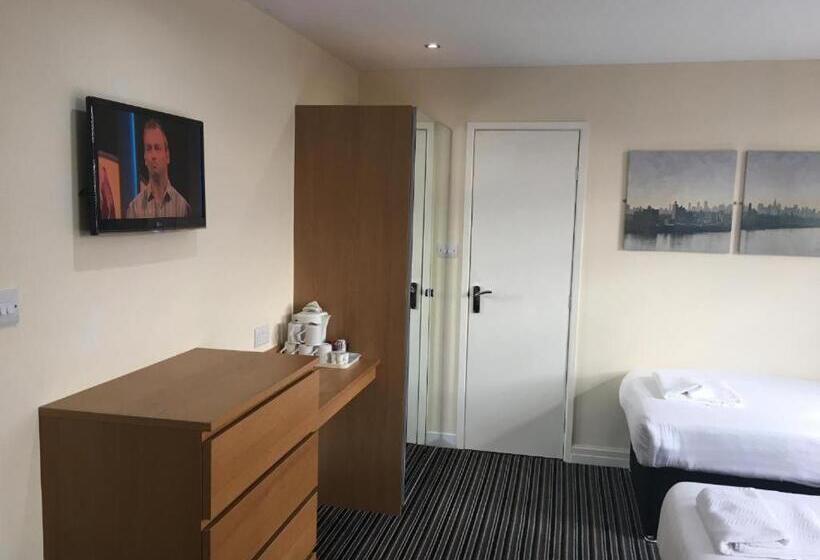 Отель OYO Wave Crest