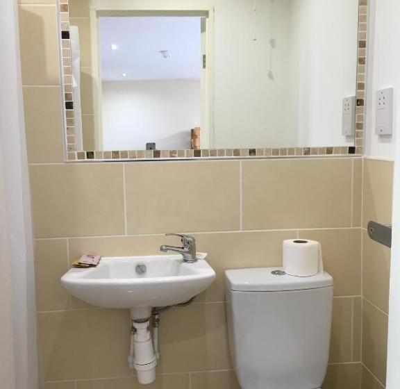 Отель OYO Wave Crest