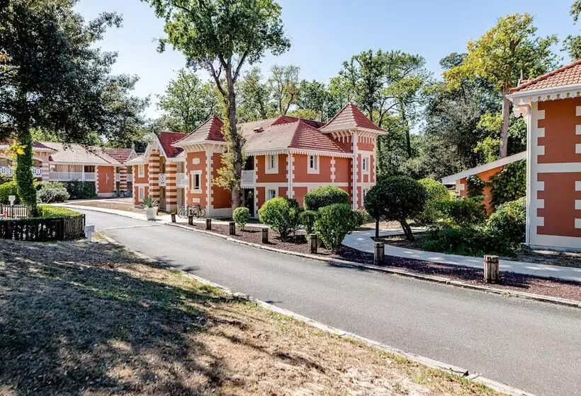 Отель Résidence Pierre & Vacances Les Dunes Du Médoc