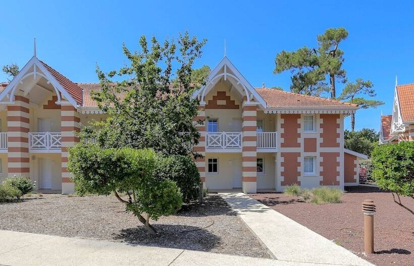 Отель Résidence Pierre & Vacances Les Dunes Du Médoc