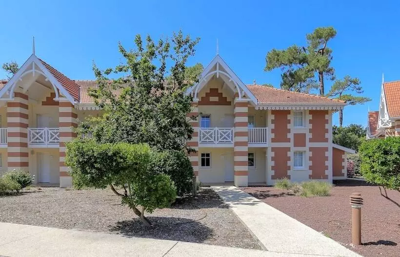 Отель Résidence Pierre & Vacances Les Dunes Du Médoc