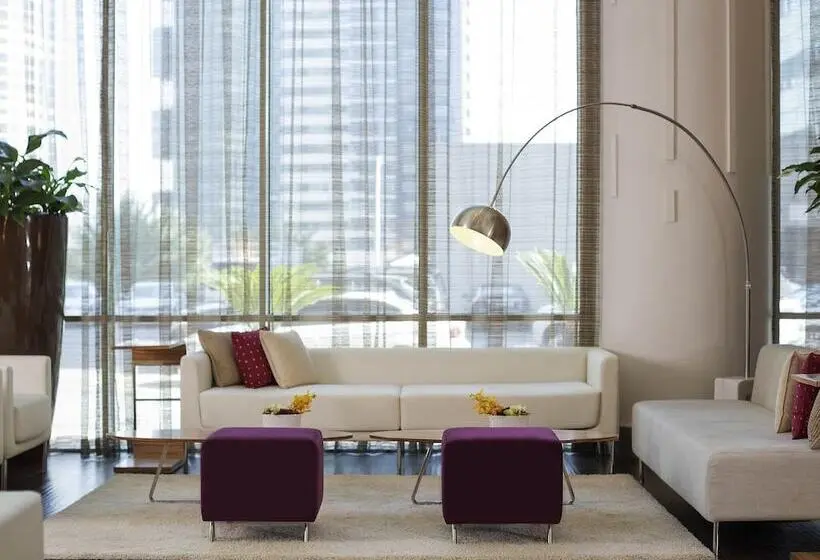 هتل Pullman Dubai Jumeirah Lakes Towers