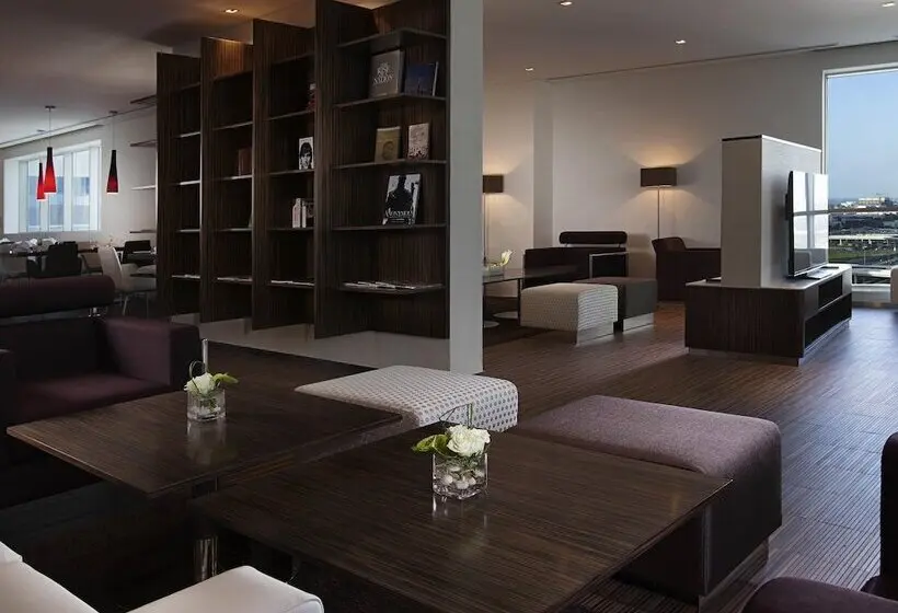 هتل Pullman Dubai Jumeirah Lakes Towers