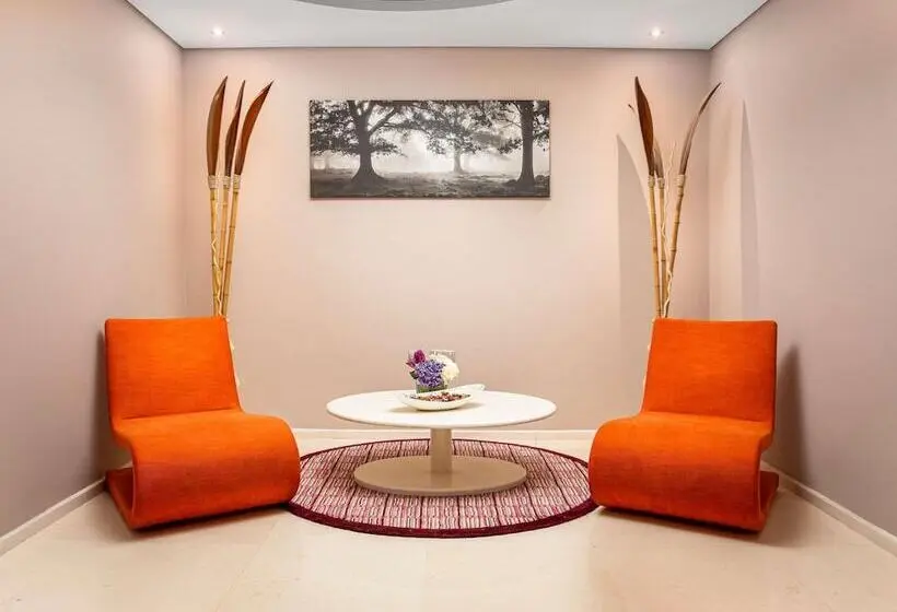 هتل Pullman Dubai Jumeirah Lakes Towers