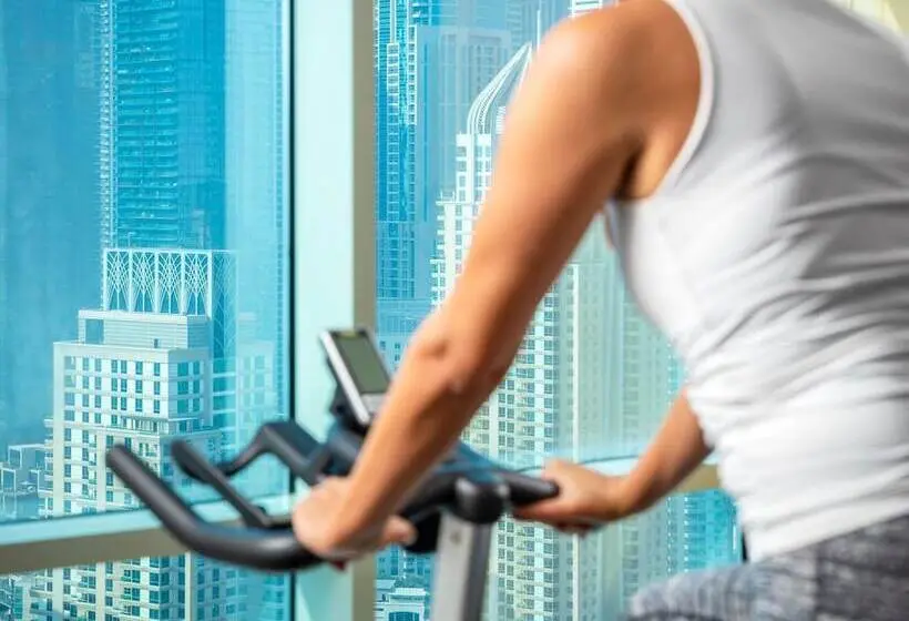 هتل Pullman Dubai Jumeirah Lakes Towers