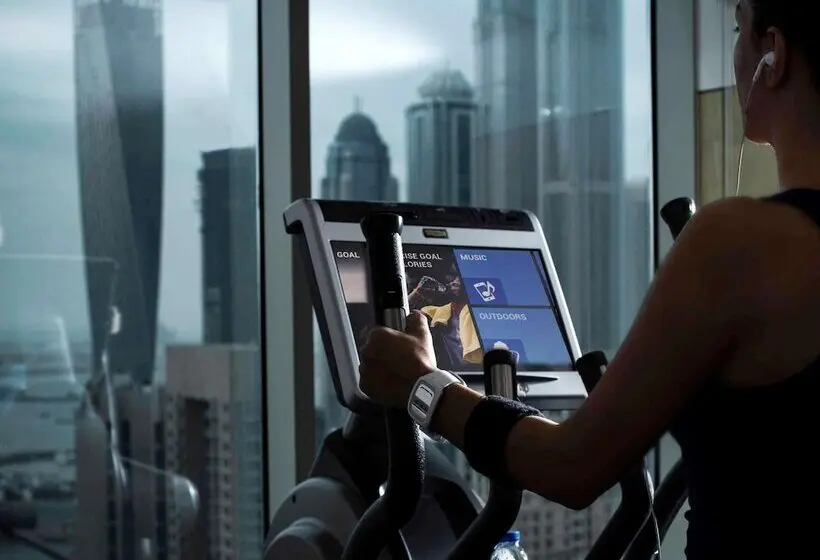 هتل Pullman Dubai Jumeirah Lakes Towers