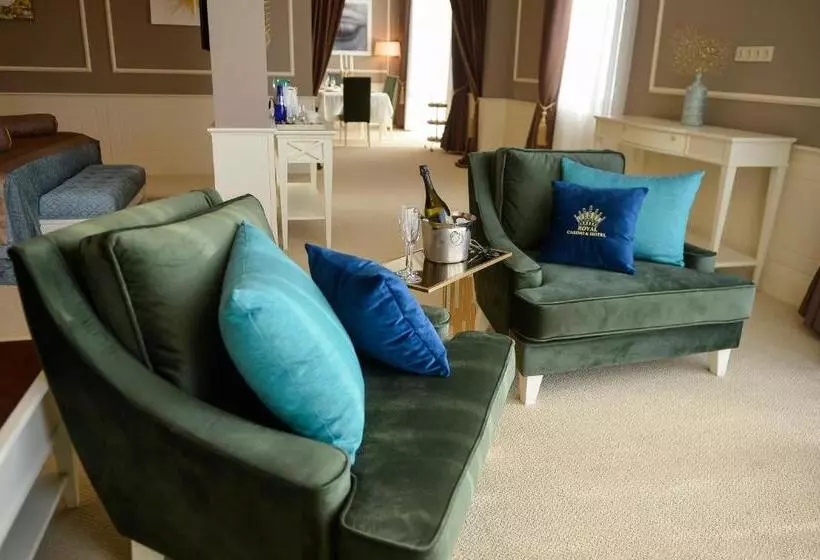 هتل Royal Casino &