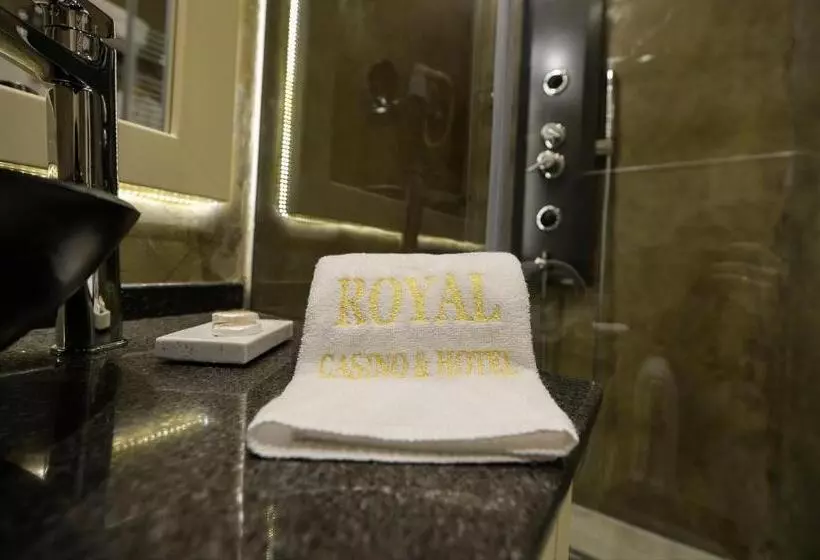 هتل Royal Casino &