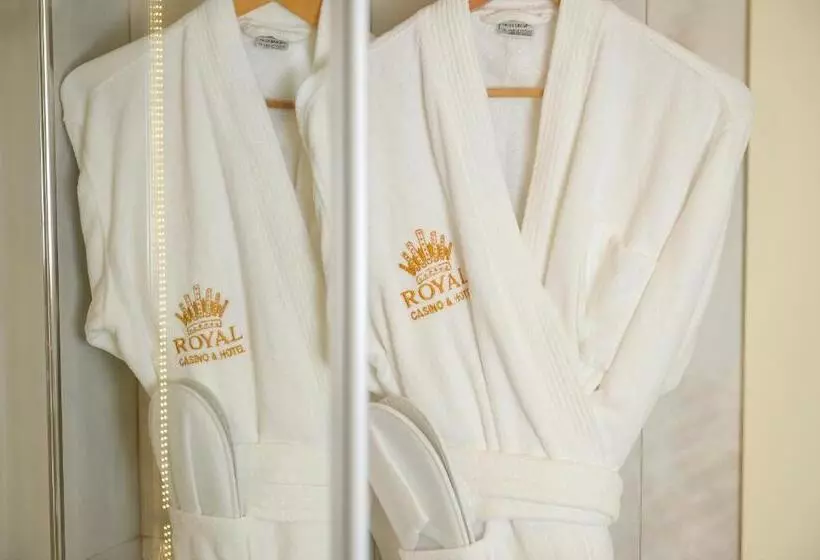 هتل Royal Casino &