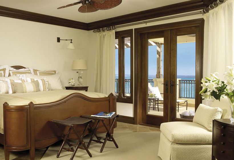 هتل The Somerset On Grace Bay