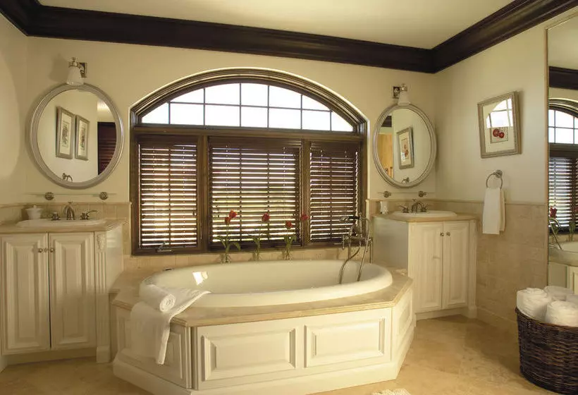 هتل The Somerset On Grace Bay