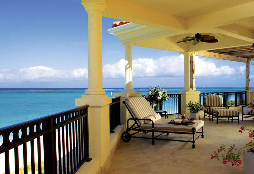 هتل The Somerset On Grace Bay