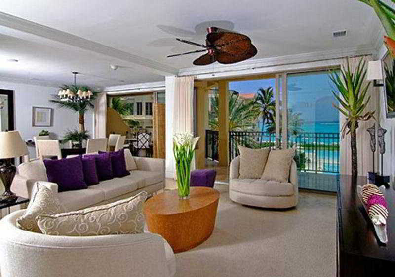 هتل The Somerset On Grace Bay