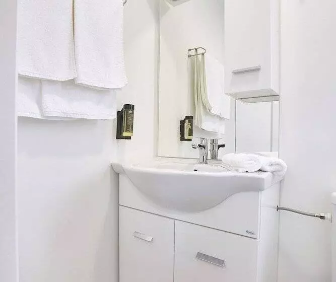 هتل Terme Jezercica