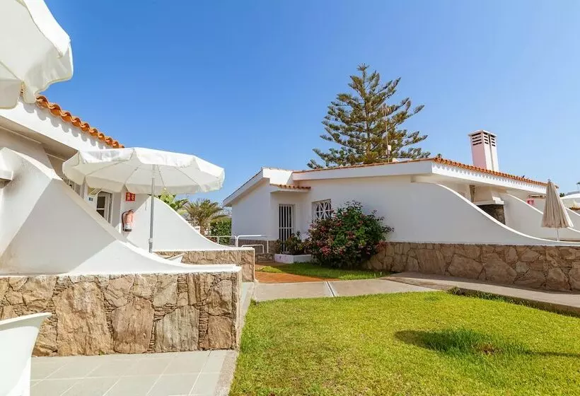 Vista Verde - Adults Only