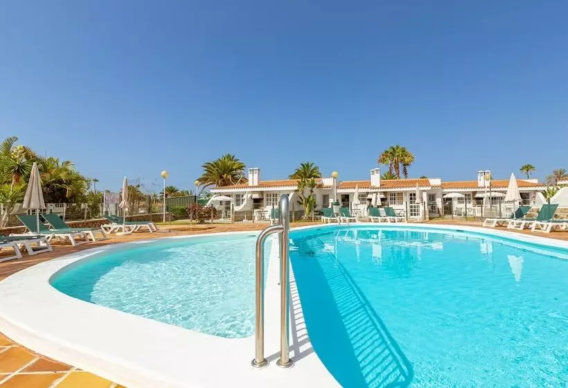 Vista Verde - Adults Only