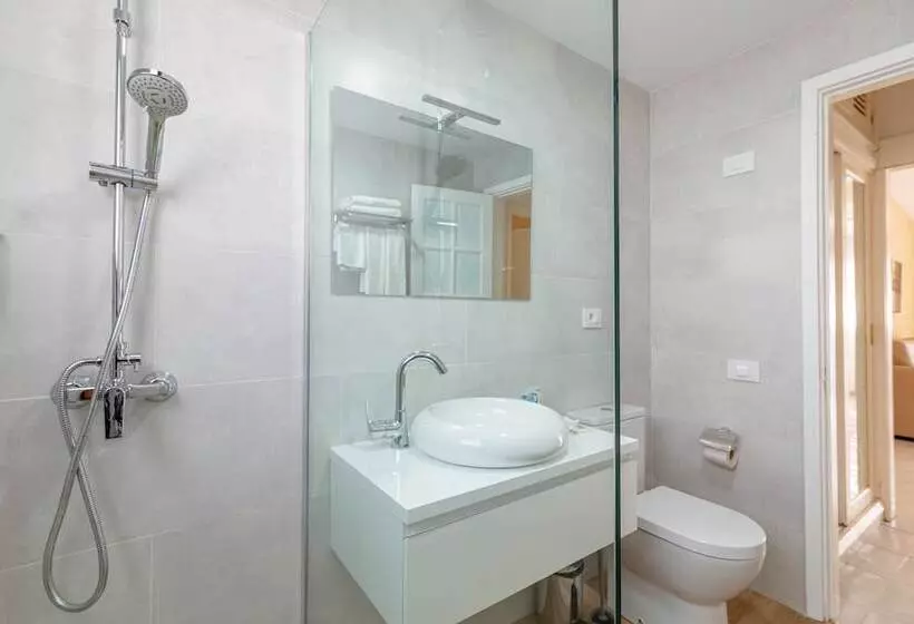 Vista Verde - Adults Only