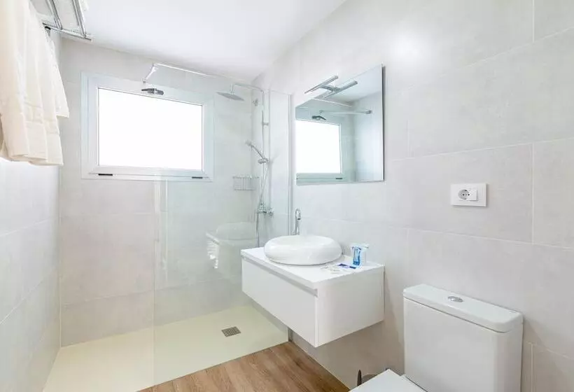 Vista Verde - Adults Only