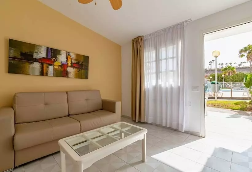 Vista Verde - Adults Only