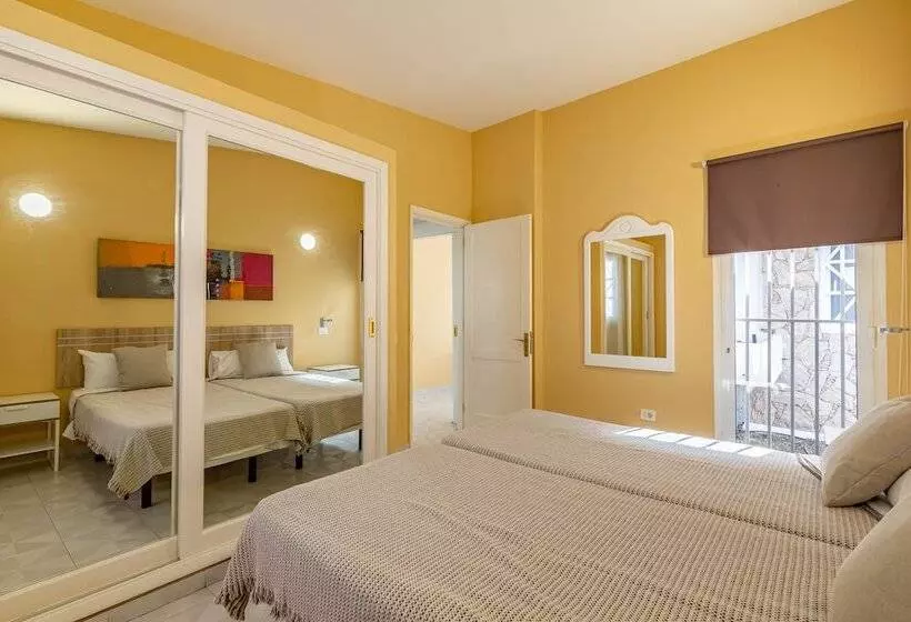 Vista Verde - Adults Only