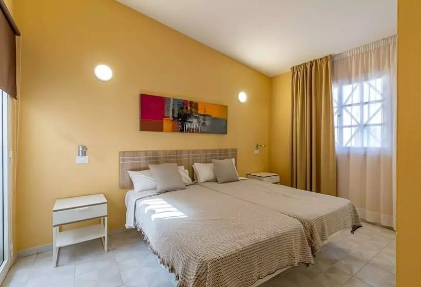 Vista Verde - Adults Only