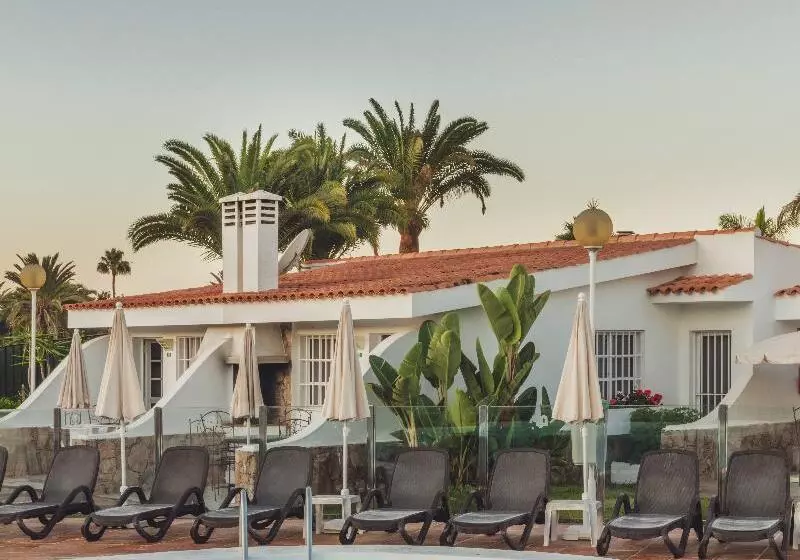 Vista Verde - Adults Only