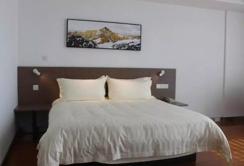 Hotelli Jinjiang Inn Fashion Zhenjiang Dagang Pingchang Road