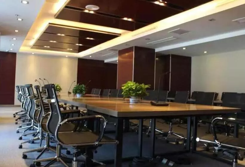 Hotelli Jinjiang Inn Fashion Zhenjiang Dagang Pingchang Road