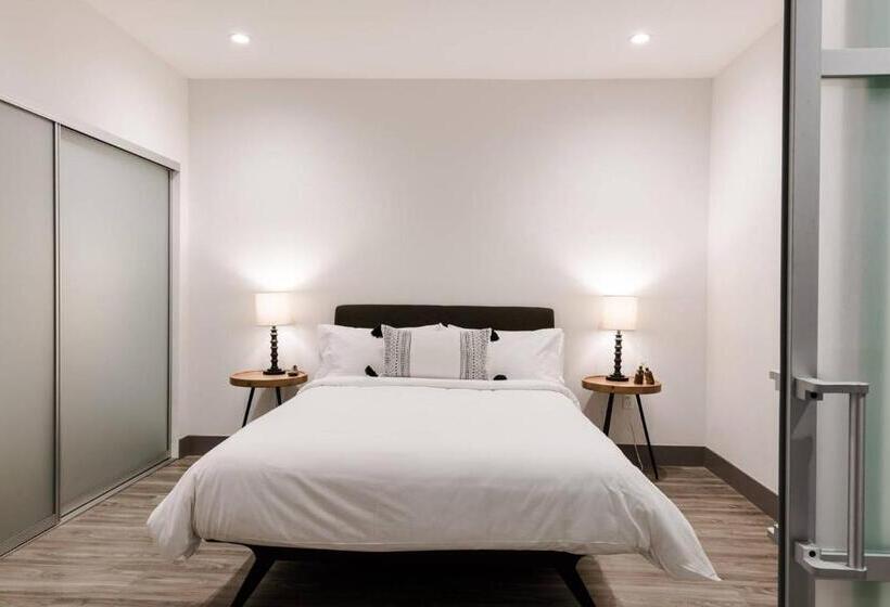 Abode Los Angeles Downtown South Park