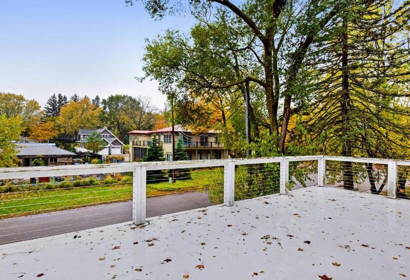 فندق Beacon Court D