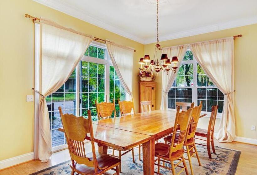 فندق Beacon Court D