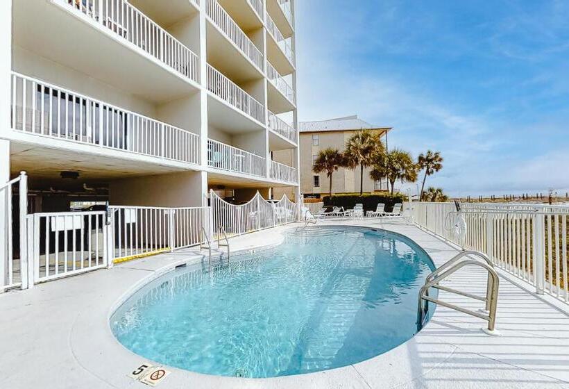 هتل Tropic Isl 501