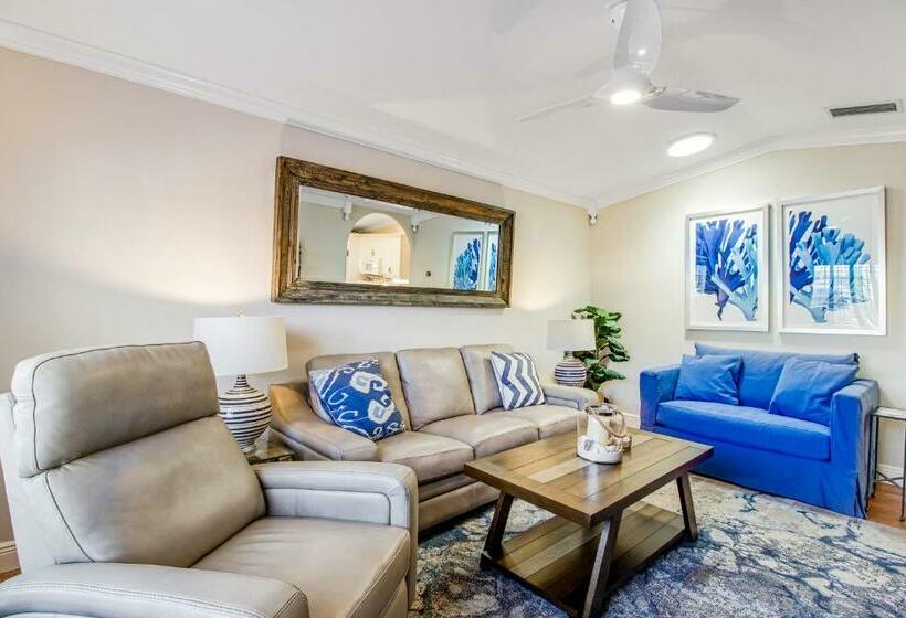 Отель Palm Isle Village 3208