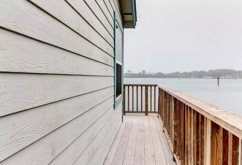 Hotelli Bayside Cottage