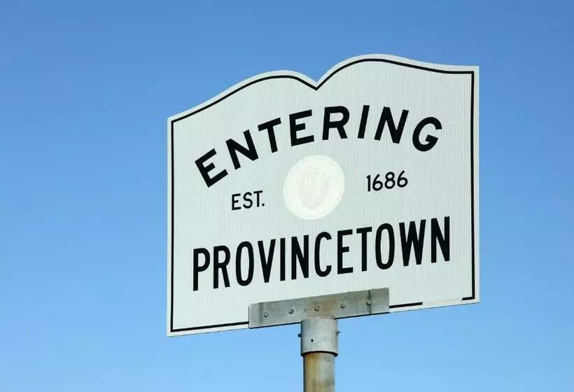 هتل Long Point Getaway
