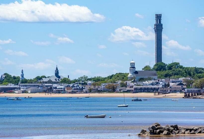 فندق Long Point Getaway