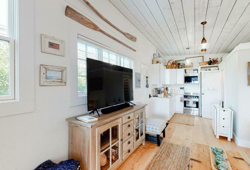 فندق Long Point Getaway