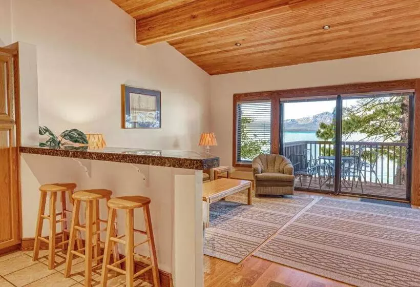 ホテル Our Lake House