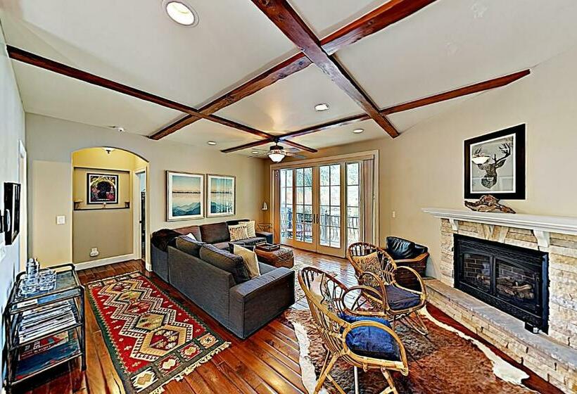 호텔 Soda Creek Retreat