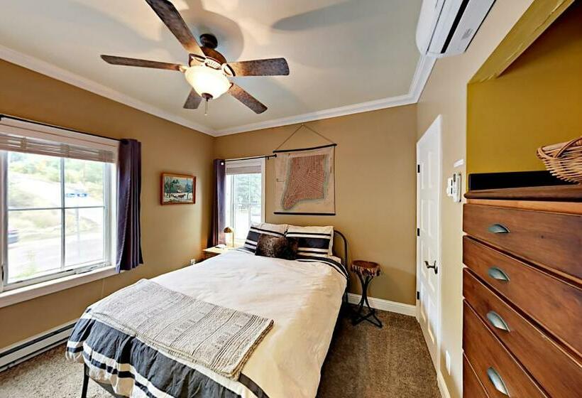 호텔 Soda Creek Retreat