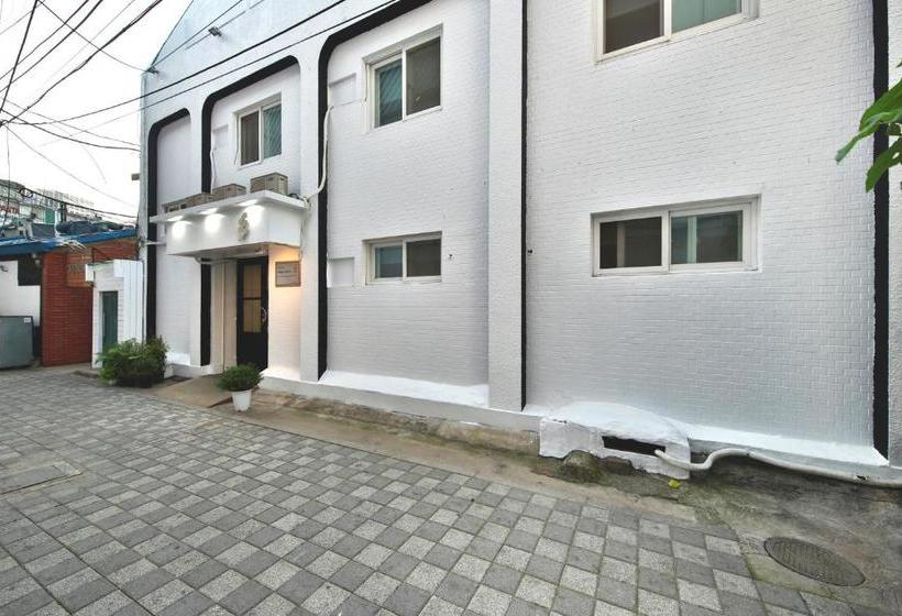 Bingo Hostel Insadong