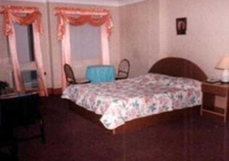 ホテル Chriscent Ville