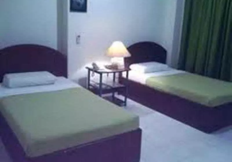 Hotel Chriscent Ville