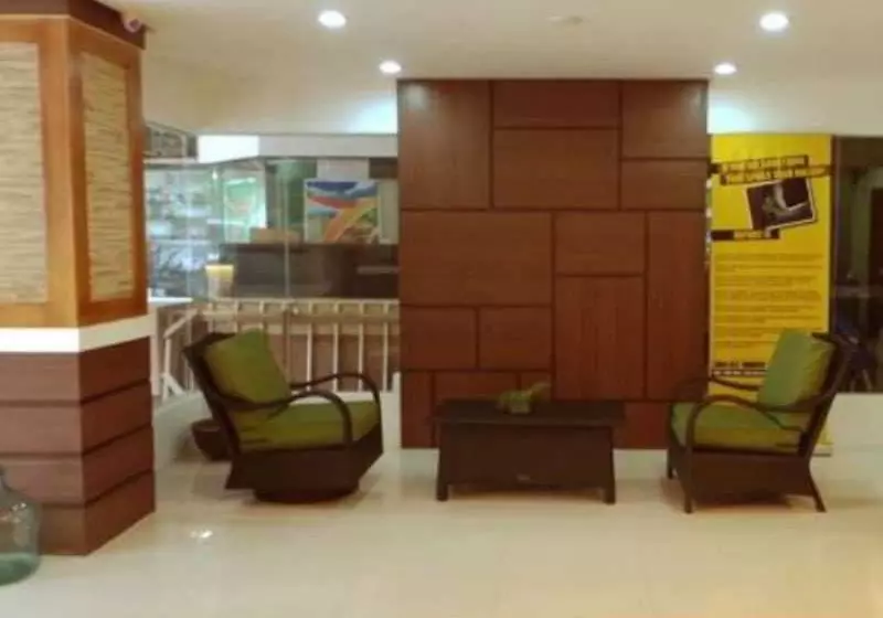 Hotel Chriscent Ville