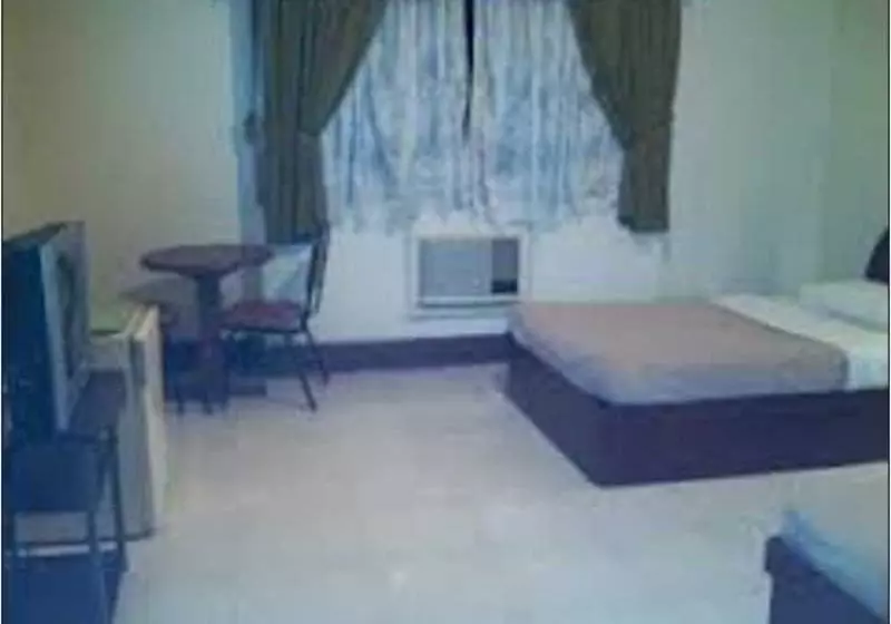 Hotel Chriscent Ville