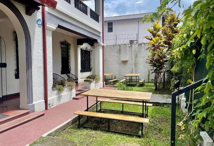 Отель Costa Rica Guesthouse